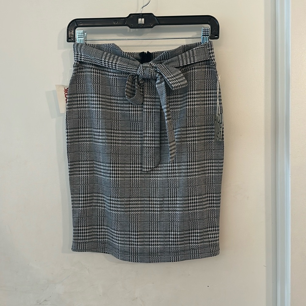 NWR Women pencil skirt